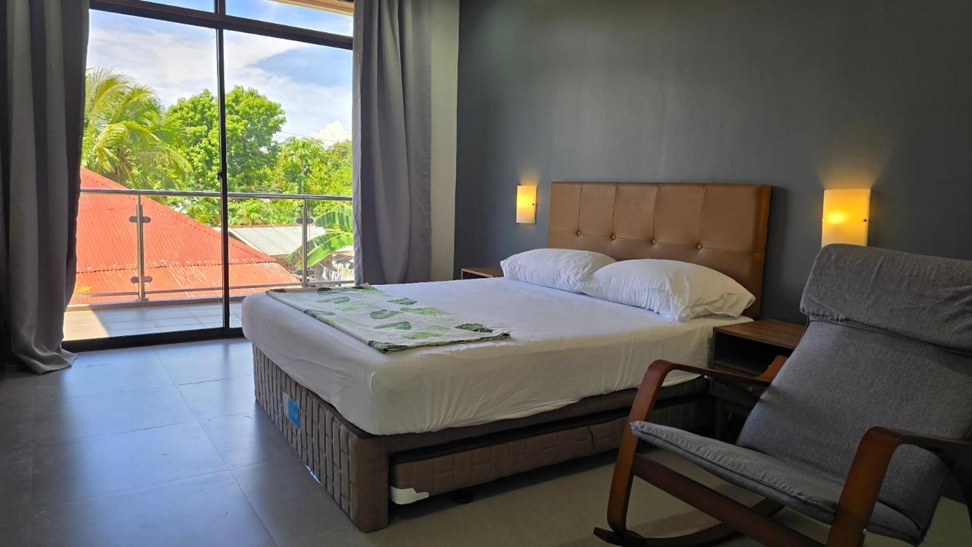 Pico House Hotel Panglao Island Exterior photo
